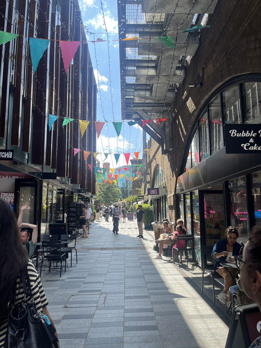 Miss Sullivan tweet media