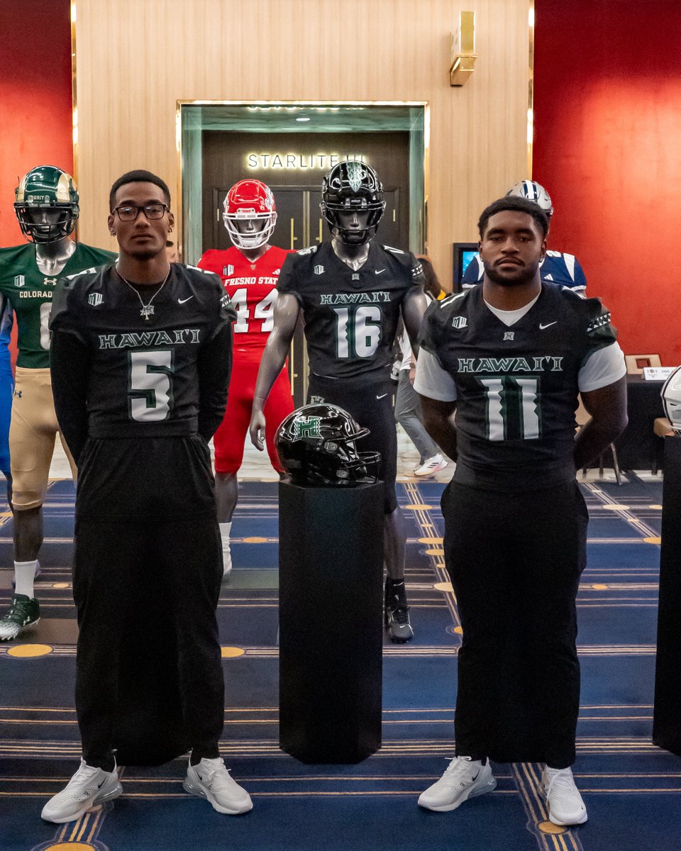 Ready to roll in Vegas 🤙

Mountain West Media Days - 𝐃𝐀𝐘 𝟏

#BRADDAHHOOD x #GoBows