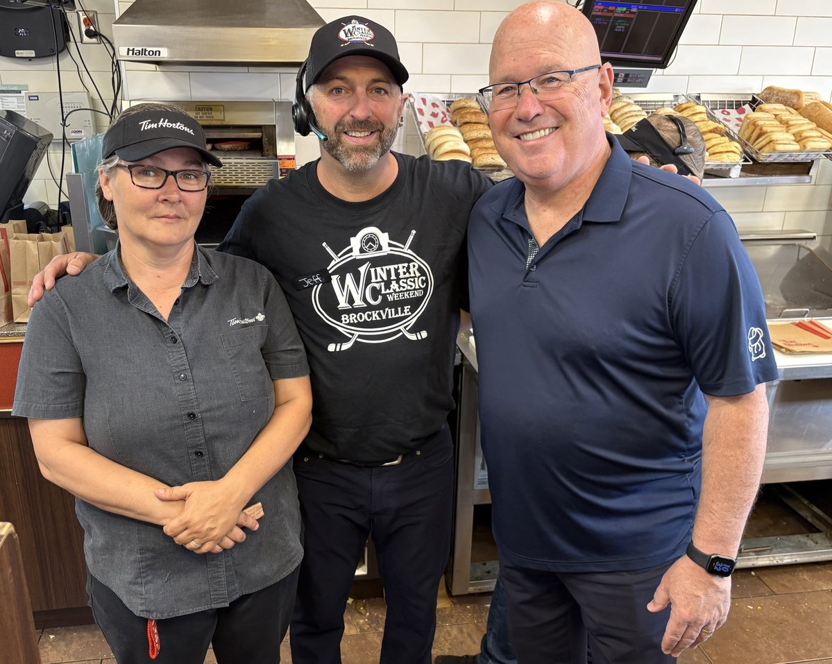 SteveClarkPC's tweet image. Today is @TimHortons #CampDay with 100% of proceeds from hot & iced coffee sales helping provide camp opportunities for youth.🏕️
Thanks to the fantastic Tim’s Team on Jefferson Drive for allowing me to lend a helping hand with other community groups this morning.