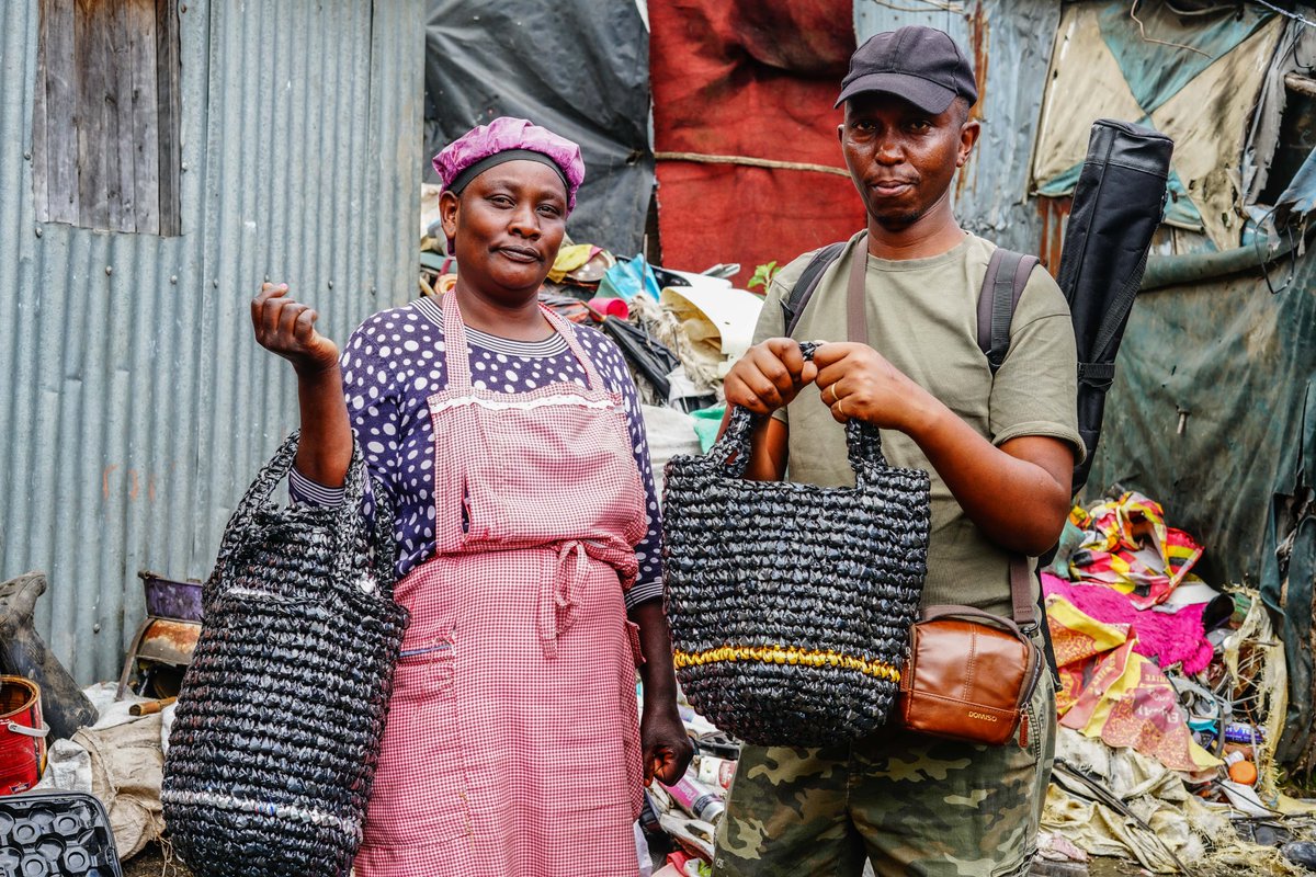 Who would have thought that old VHS tapes could find new life as baskets? At the Gioto dumping site, women are creatively repurposing the tape into beautiful handmade bags. From tape to tote  #RethinkPlastics.