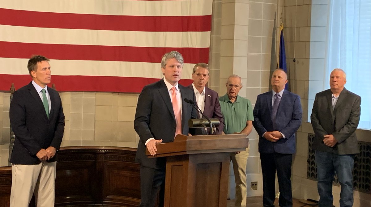 TeamPillen's tweet image. Water is Nebraska's lifeblood. Every drop is precious.
Today, I stood shoulder to shoulder with Attorney General Mike Hilgers (@NEAttorneyGen) and Director Jesse Bradley of the Department of Water, Energy and Environment (@nebraskaDWEE) as we announced our decision to take the…