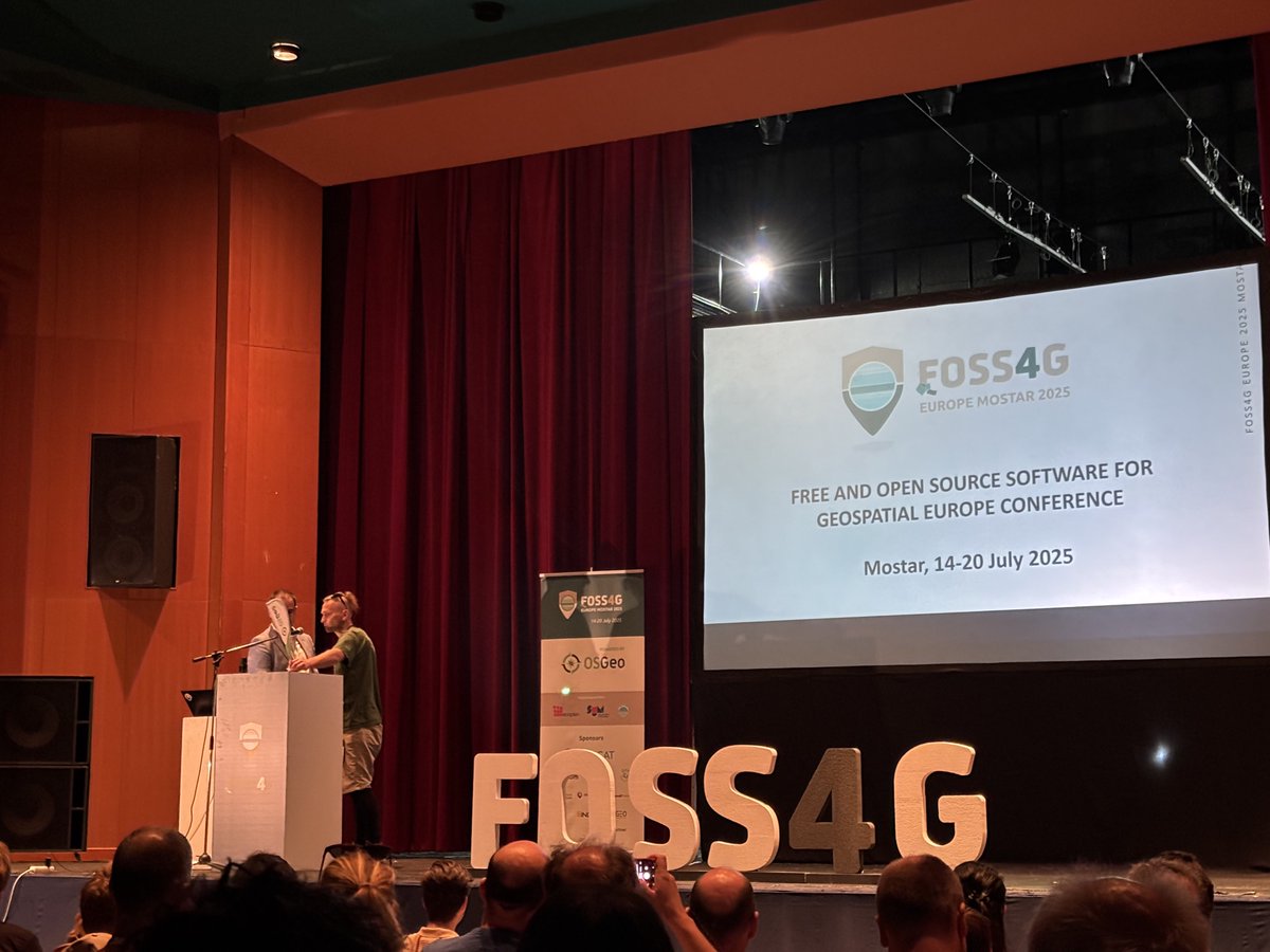 j_igarashi's tweet image. FOSS4G Europe 2025 Mostar started. I really enjoyed day 1 talks. Also I am happy to see lovely GeoCat bag with Japanese language!!
#foss4ge #foss4ge2025