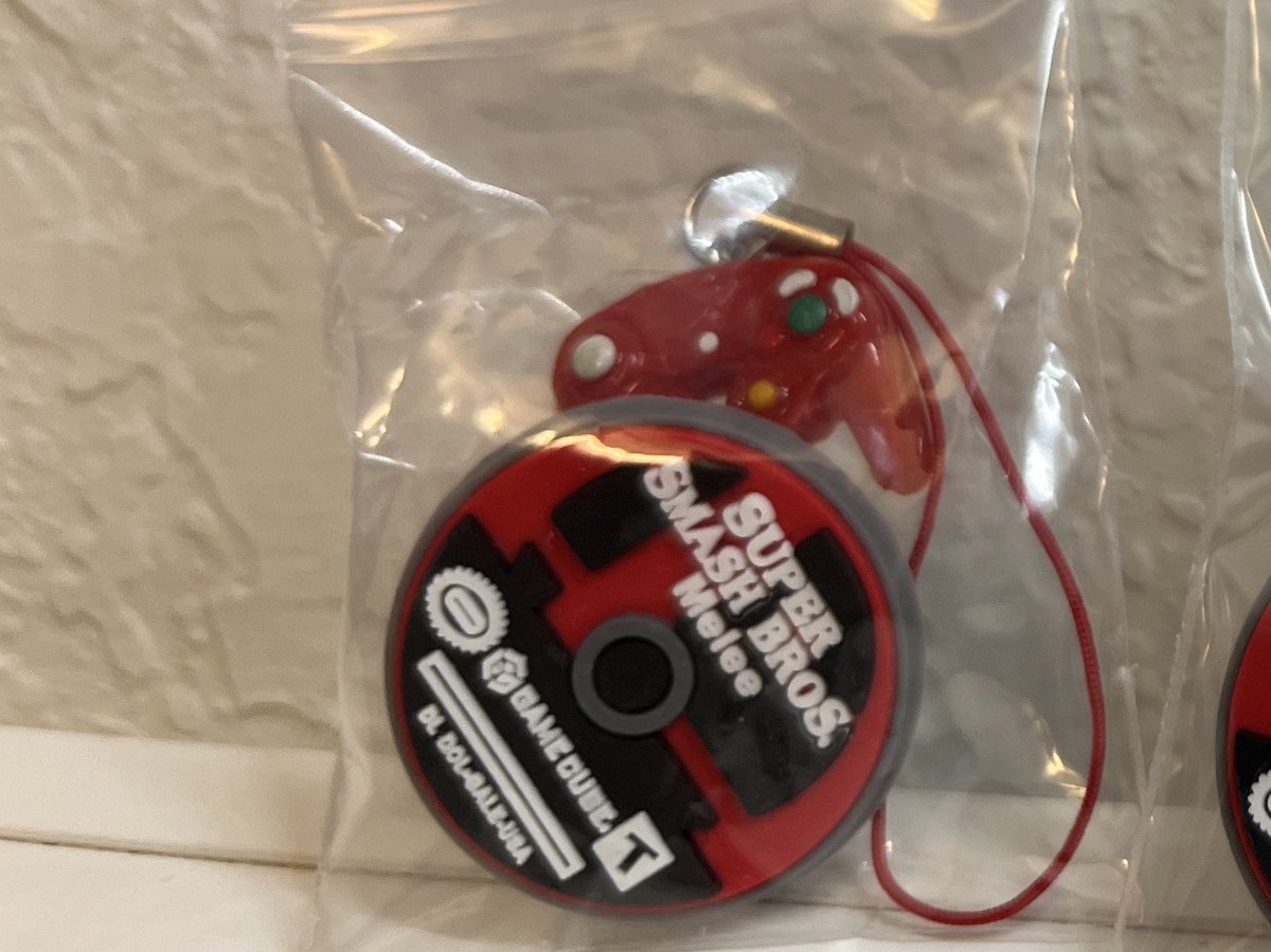 “2nd place” gets a sick little red GCC charm with their melee disc 😍