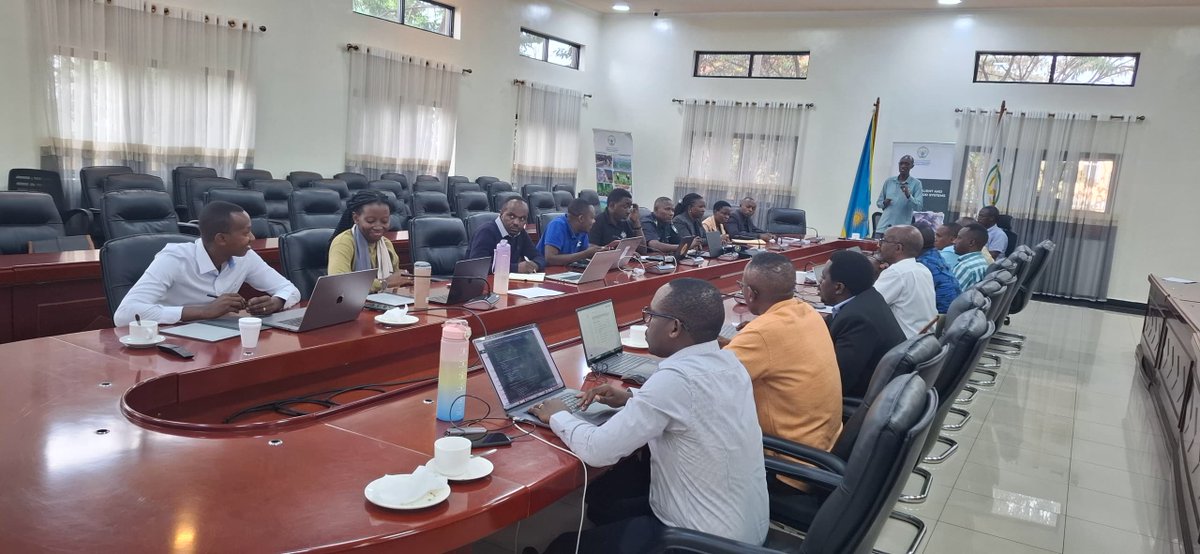 RwandaVets1's tweet photo. Today,Dr.@FabriceNdayise4 on behalf of @RwandaAgri  presided over the User Acceptance Testing session for the #Digital Registration &amp; Licensing system for #veterinary practitioners,a component of the Agriculture Management Information System being developed by #ChiefDigitalOffice https://t.co/AuN4omuZK3