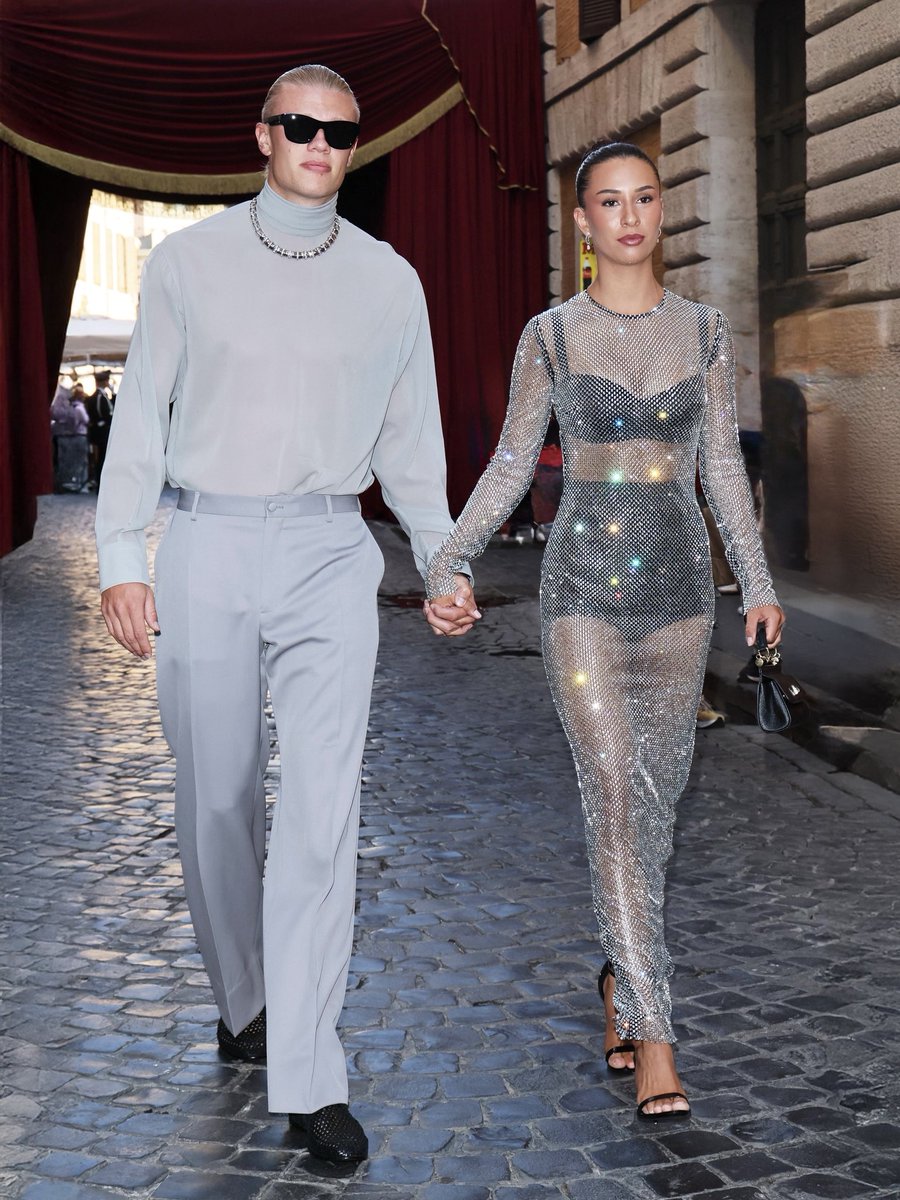 ErlingHaaland's tweet image. When in Romeโฆ dress like it โจ#DolceGabbana @dolcegabbana