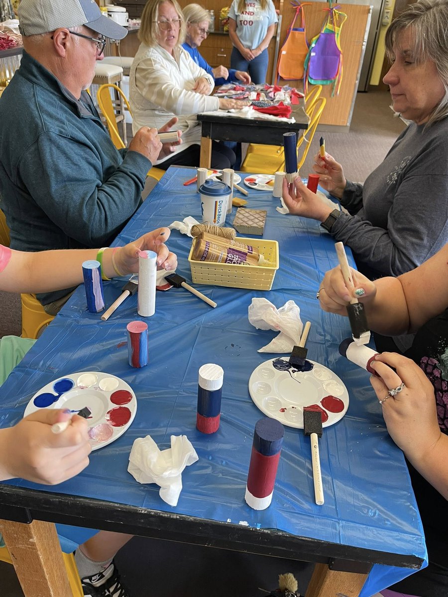 UnionGapWA's tweet image. #SmallTownTourismChat A 7 - our Farmgirls Pickings store in Union Gap always has fun activities planned. Check them out and book an experience!
