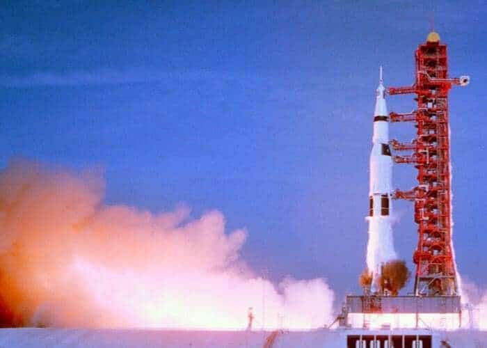 On this date in 1969, the Apollo 11 mission launched from the Kennedy Space Center. What a good reason to watch the best documentary of 2019, 'Apollo 11' (now streaming free on Tubi and Kanopy). Here's our review of the film: buff.ly/2WofOin