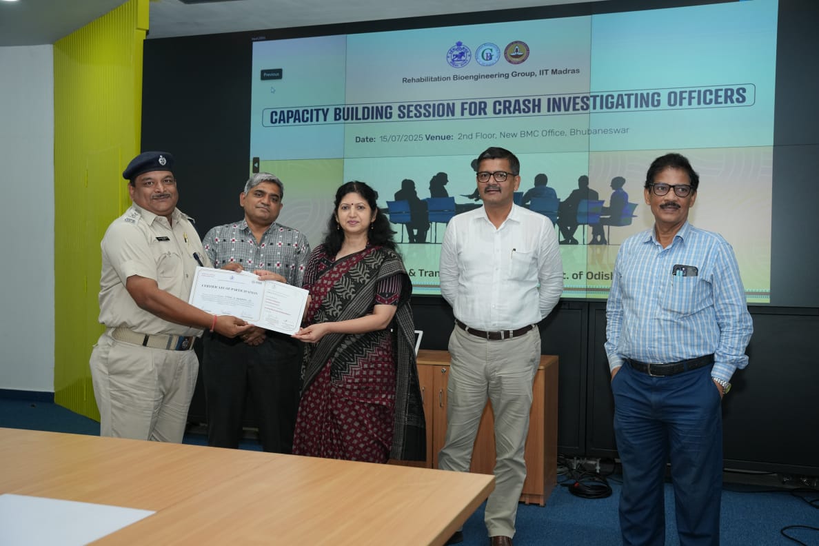 airnewscuttack's tweet image. 🔹ଦୁର୍ଘଟଣା ତଦନ୍ତକାରୀଙ୍କ ପାଇଁ ଏକଦିବସୀୟ ଦକ୍ଷତା ବିକାଶ ତାଲିମ କାର୍ଯ୍ୟକ୍ରମ ବିଏମସି ଅଫିସର ଦ୍ବିତୀୟ ମହଲାରେ ଆୟୋଜିତ ହୋଇଯାଇଛି। 

🔹ଏହି ତାଲିମ କାର୍ଯ୍ୟକ୍ରମ ରୁଟ୍ କଜ୍ ଆନାଲିସିସ୍ ମ୍ୟାଟ୍ରିକ୍ସ(ଆରସିଏଏମ୍) ଉପରେ କେନ୍ଦ୍ରିତ ଥିଲା।  
#Accident 
#Odisha
#Rcam
@CTOdisha