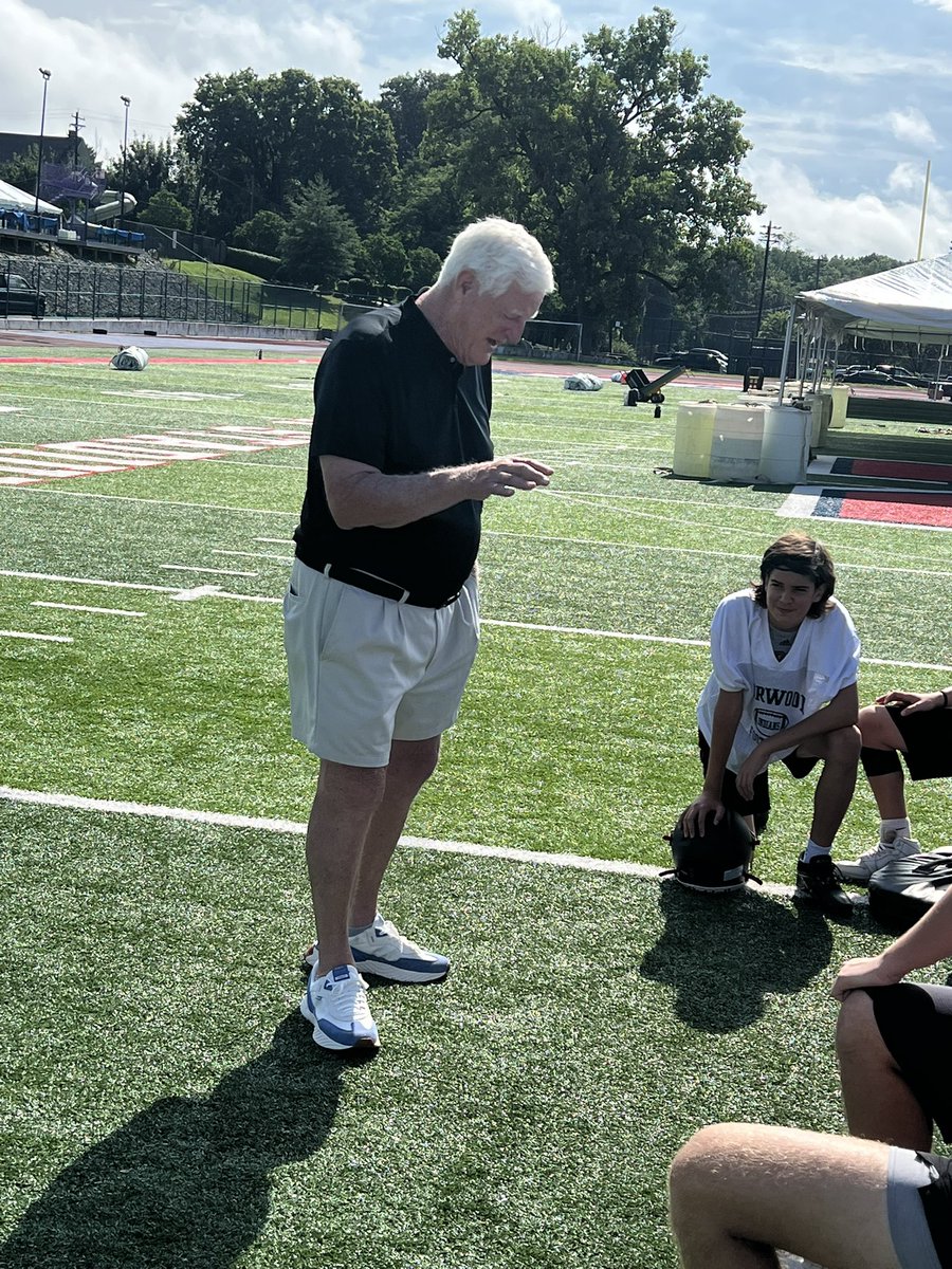NorwoodIndiansFB (@fb_norwoodhs) on Twitter photo Thanks to the legend himself Jim Place for coming to talk to our team today! <a href="/NorwoodIndians/">Norwood Indians</a> <a href="/moneyman7457/">Matt money</a> #WARPATH Thanks to the legend himself Jim Place for coming to talk to our team today! <a href="/NorwoodIndians/">Norwood Indians</a> <a href="/moneyman7457/">Matt money</a> #WARPATH