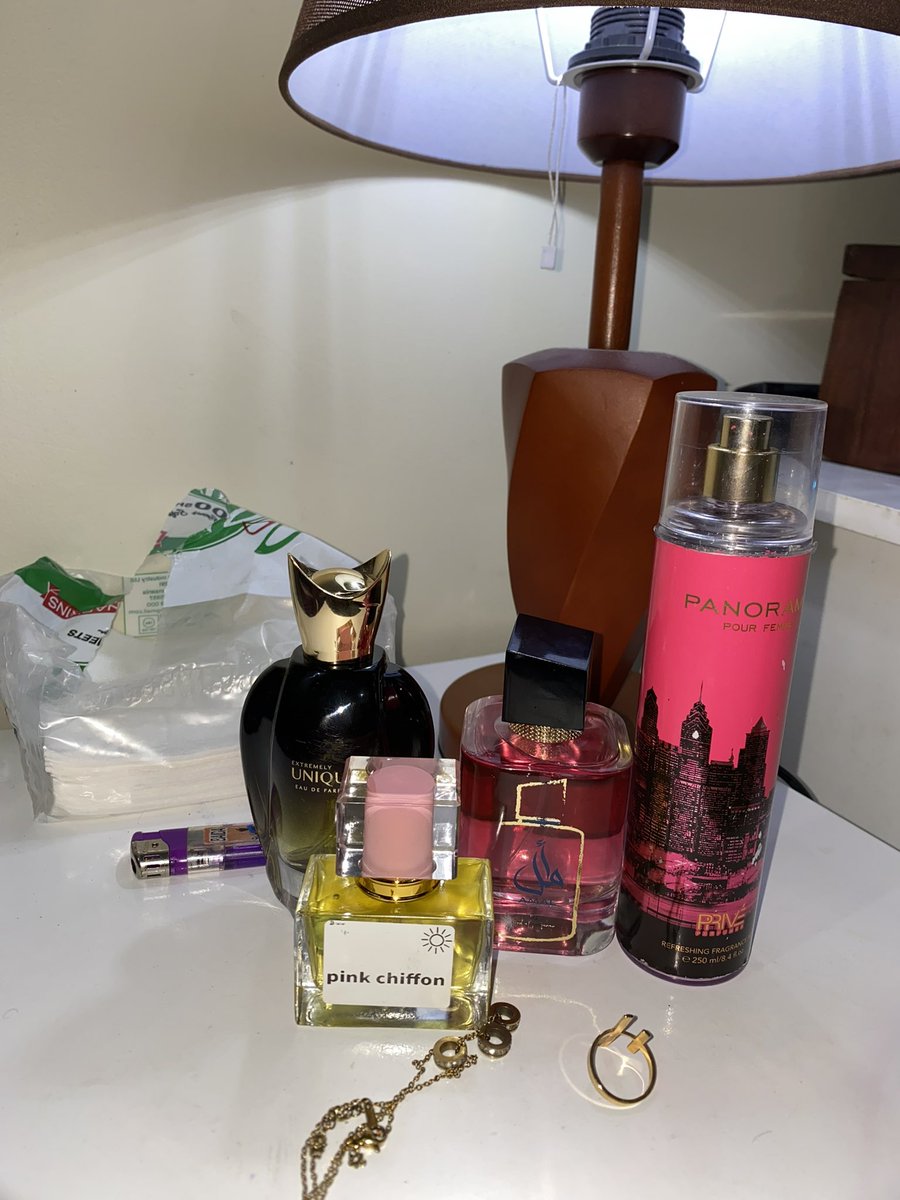 anon_codex's tweet image. Leo nikasema huyu mwanamke acha nimnunulie viperfume aendele kunukia vizuri

😌😌