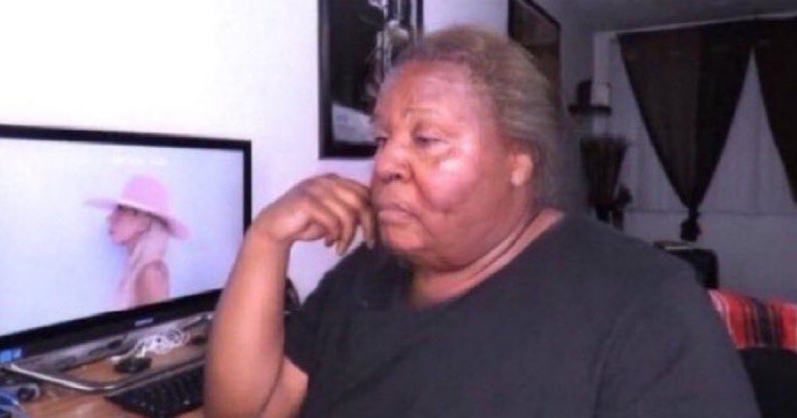 olwestside's tweet image. Been a fan since 2016 I promise y’all im gonna FIGHT for those Ariana tour tickets