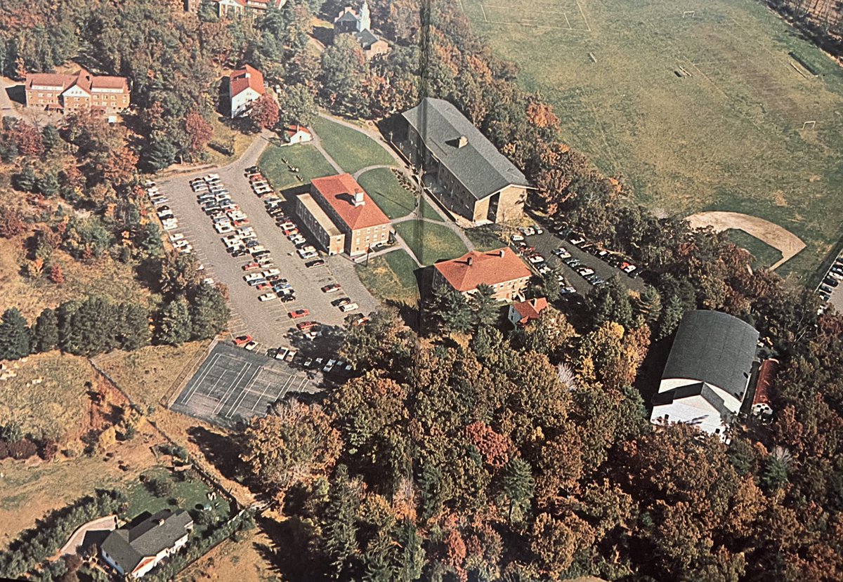 CurryEdu's tweet image. Campus around 1968💜