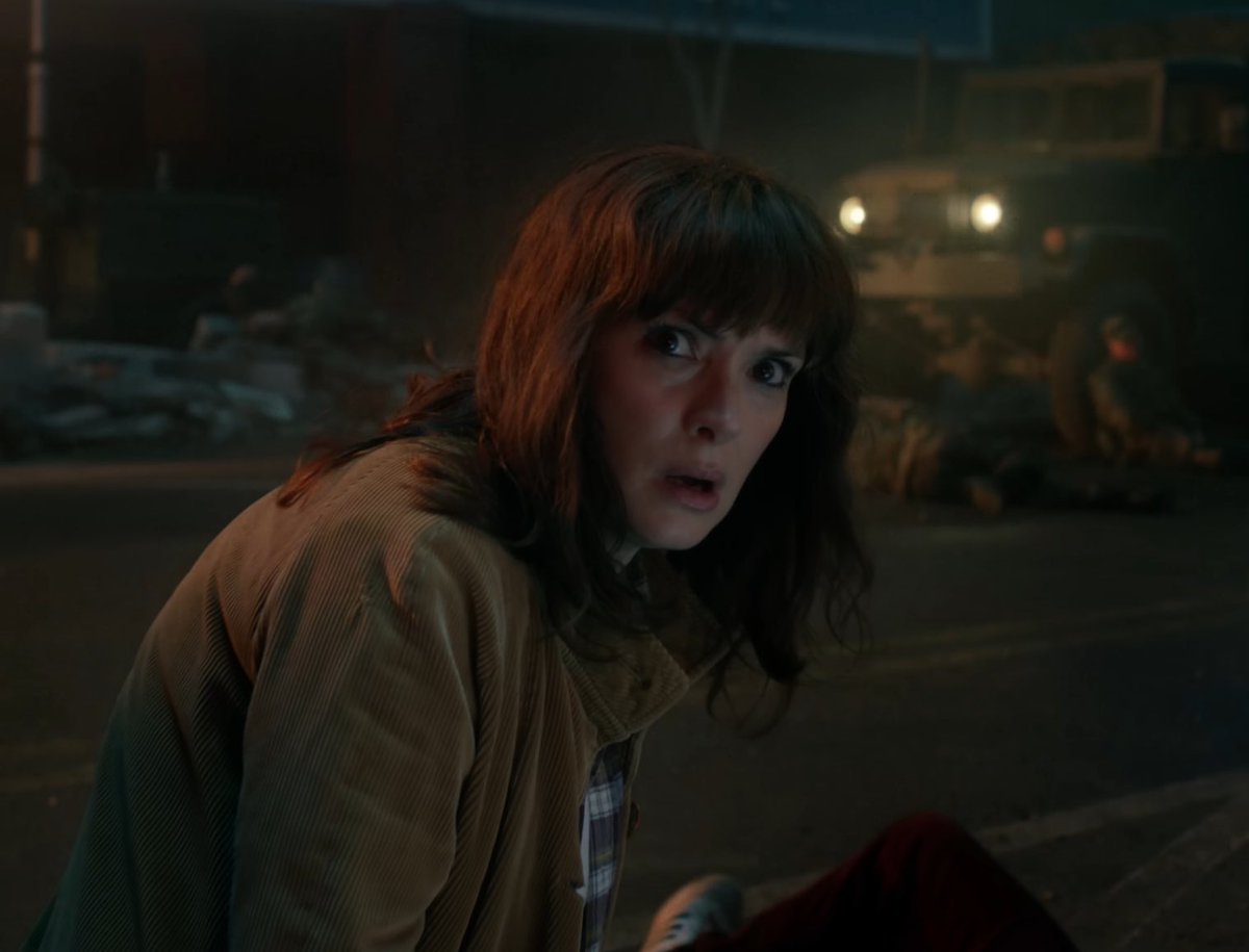 byerseason's tweet image. i don’t think anyone understands how insane this subtle revelation was. mike and joyce being the only ones there when vecna himself comes for an unconscious will. you can already imagine the rest yourself