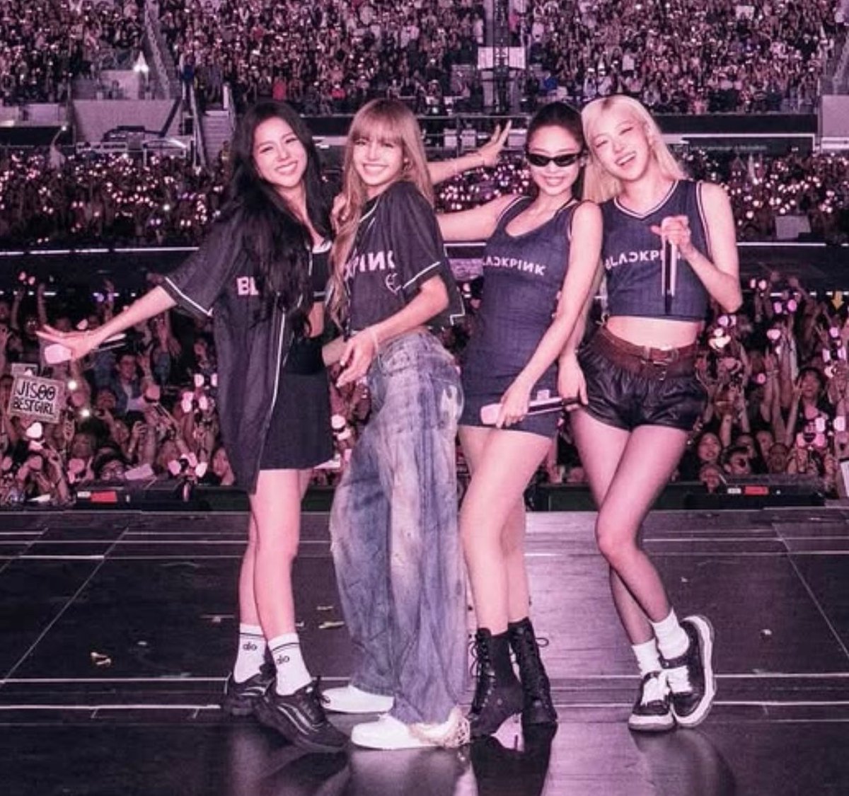 _BPQueen's tweet image. 🖤 MY FAMILY IS BACK 💗🥹