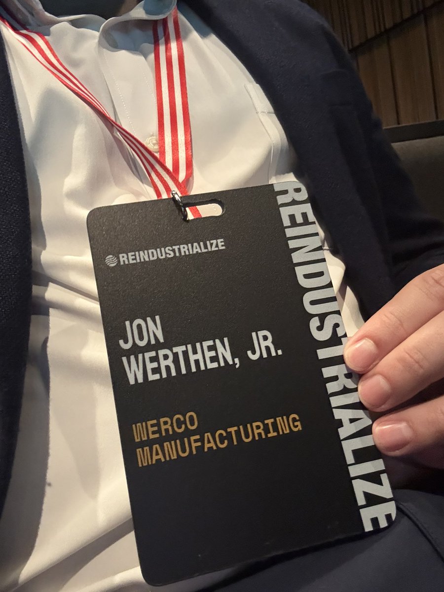 jonwerthen's tweet image. Feel like Clark Kent putting on the Superman outfit when I put this badge on. @reindsummit Day One is blowing all expectations away. People here are modern day superheroes securing the future of the nation.