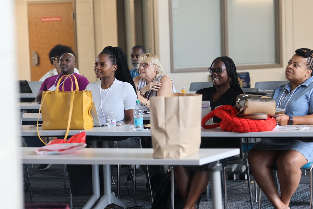 apsupdate's tweet image. The Inaugural Exceptional Education Summer Summit was a fantastic experience! Educators from across the district gathered to share ideas, enhance their teaching skills, and gain a deeper understanding of compliance. It was wonderful to see everyone collaborating and connecting…