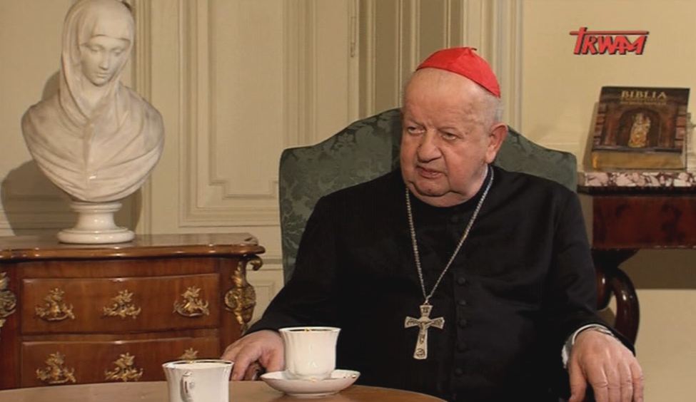 FrontCnot's tweet image. - Uwielbiał owoce. Szczególnie niedojrzałe.
