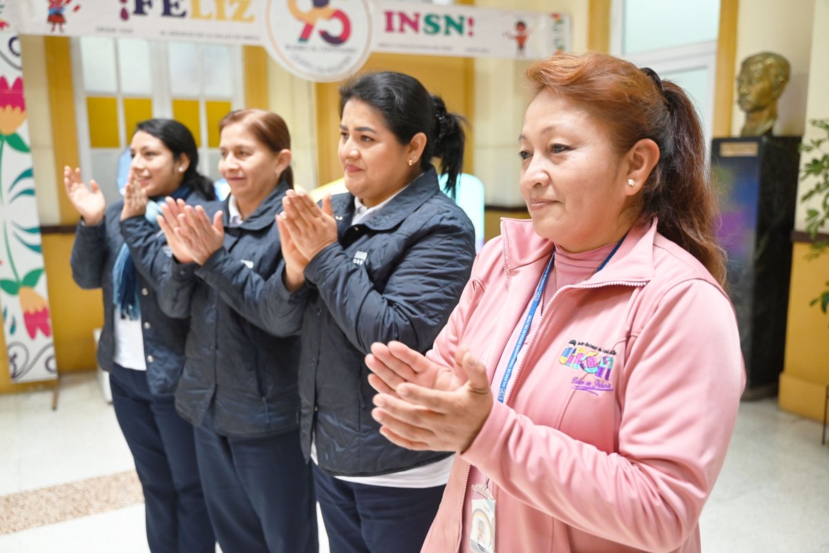 💙 Gracias al nido Alamitos, el INSN recibió 3494 pañales y 336 paquetes de pañitos húmedos para niños hospitalizados. Además, más de 300 libros para  el programa Aprendo Contigo.
¡Un gesto que suma cuidado y sonrisas! 🙌

NotaDePrensa: gob.pe/institucion/in…