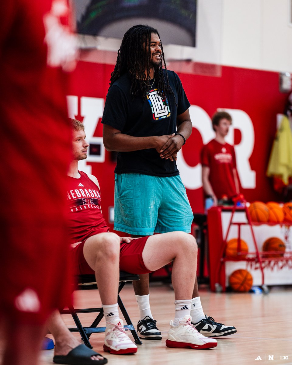 HuskerMBB's tweet image. Always good to have D-Walk in the building. ✊