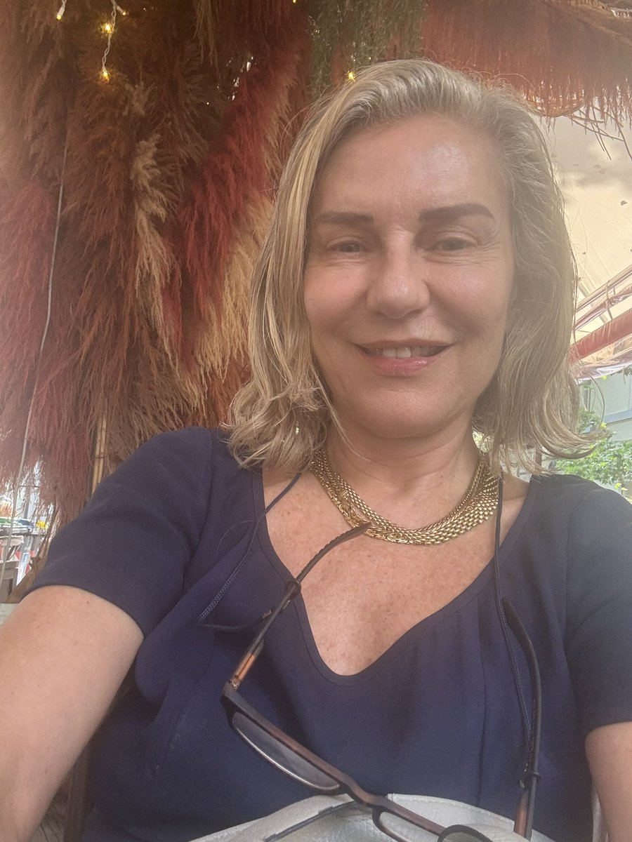 ElenaBasileIT's tweet image. La lobby di Israele é una lobby lecita
Formata da evangelici , sionisti cristiani e influenti personalità ebraiche
Insieme alle sue diverse emanazioni come l' AIPAC gestisce fortune ( solo l AIPAC 60 miliardi) e ha un ' influenza enorme sulla politica statunitense e europea…