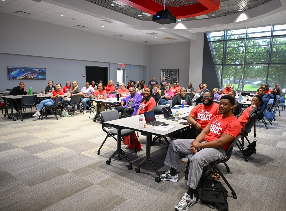 MyBRCC's tweet image. The #MyBRCC Student Development team recently participated in a retreat to prepare for the upcoming 2025-2026 academic year. A special thank you to Dr. Derrick Wesley and Dr. Paula Harris from @DirectedInc for facilitating this impactful trauma-informed care training.
Visit…