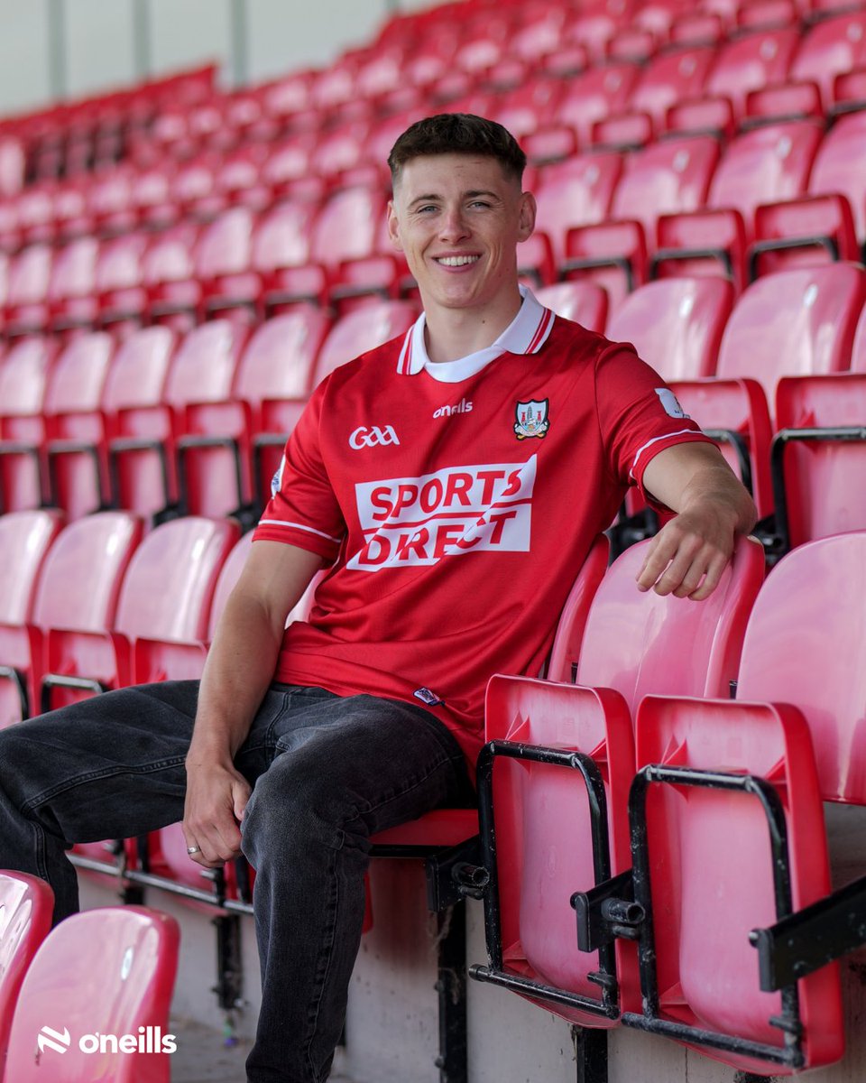 ONeills1918's tweet image. The Rebels are ready... are you? 🔴⚪
Final chance to grab your Cork gear before the big one! 🛍️
Roll on Sunday! 👀
Shop Now: bit.ly/3IuL3oF
#GAA #Cork #AllIreland #ONeills #ONeillsSportswear