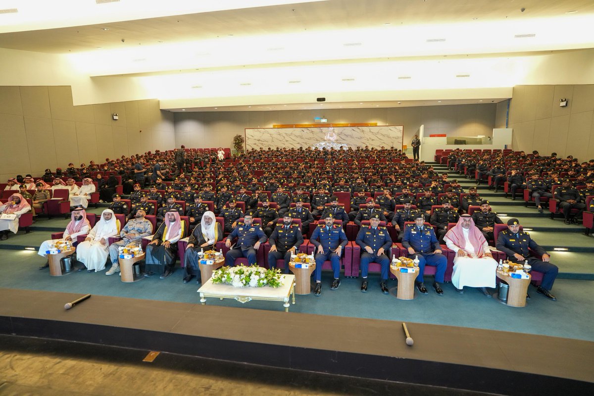 Saudi_finger's tweet photo. ثقافي /  القوات الخاصة للأمن والحماية تقيم محاضرة توجيهية بإشراف الإدارة العامة للتوجيه والإرشاد بوزارة الداخلية بالتعاون مع أمانة هيئة كبار العلماء:: https://t.co/J2Iu4sNBw6 https://t.co/up0zJf2WVo