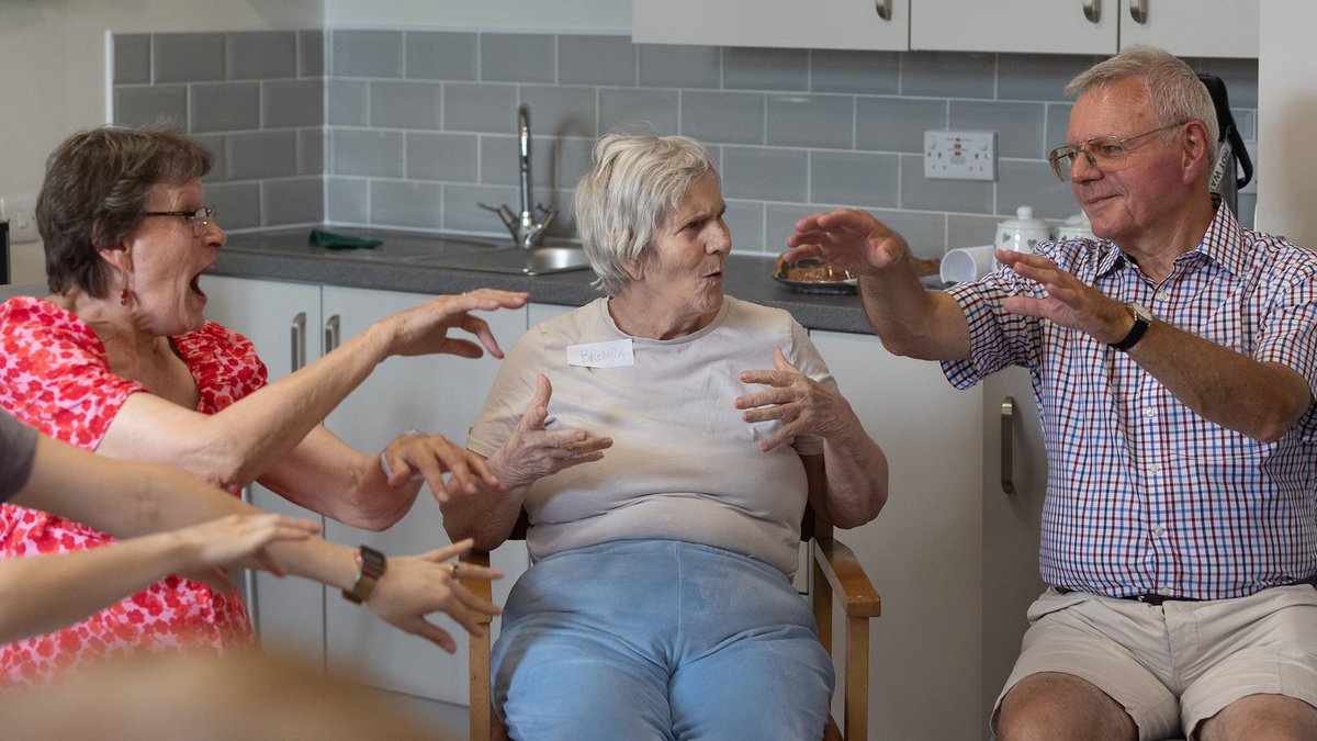Know someone living with dementia? Our free singing workshop on Monday 21 July at Southwark Cathedral is for them. In the workshop, we’ll sing sing pop, musical theatre &amp; choral music together. Carers, friends &amp; family are welcome. Sign up free here - thebachchoir.org.uk/concerts/vocal…