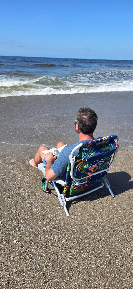 DavidThomasOH's tweet image. Quick trip but a memorable one! Thankfully could join my family for a few days in North Carolina in-between work. Lots of sun, board games, and phone calls! Just a small portion of the bigger family could join this summer.