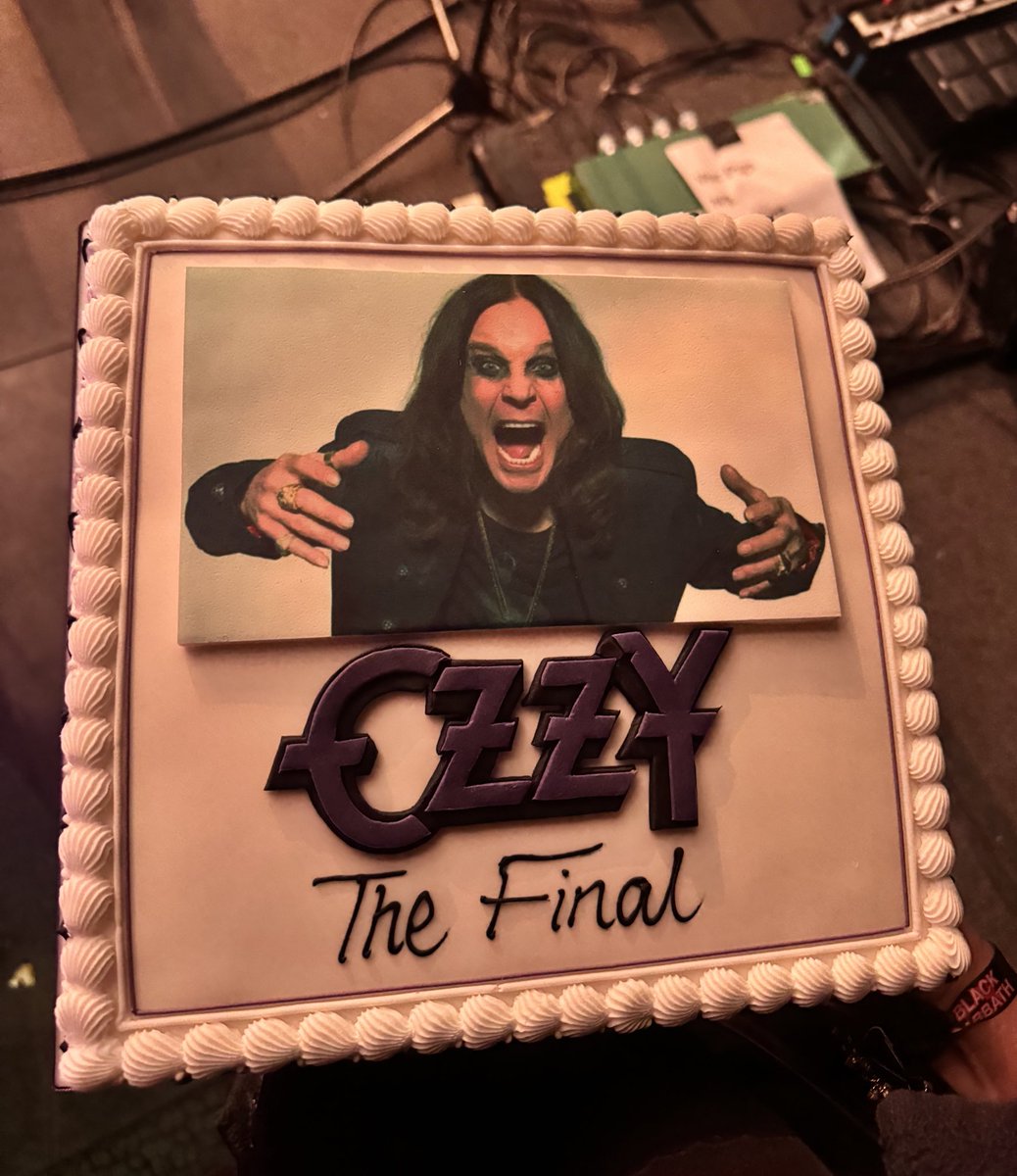 OzzyOsbourne's tweet image. Close up of the cake from @GeezerButler given at the end of the concert