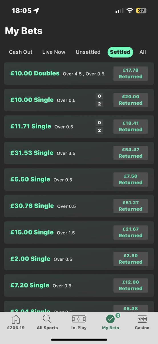 StillwellDanny's tweet photo. @Footy_Tipsters He just doesn’t miss https://t.co/jCBncixoEg