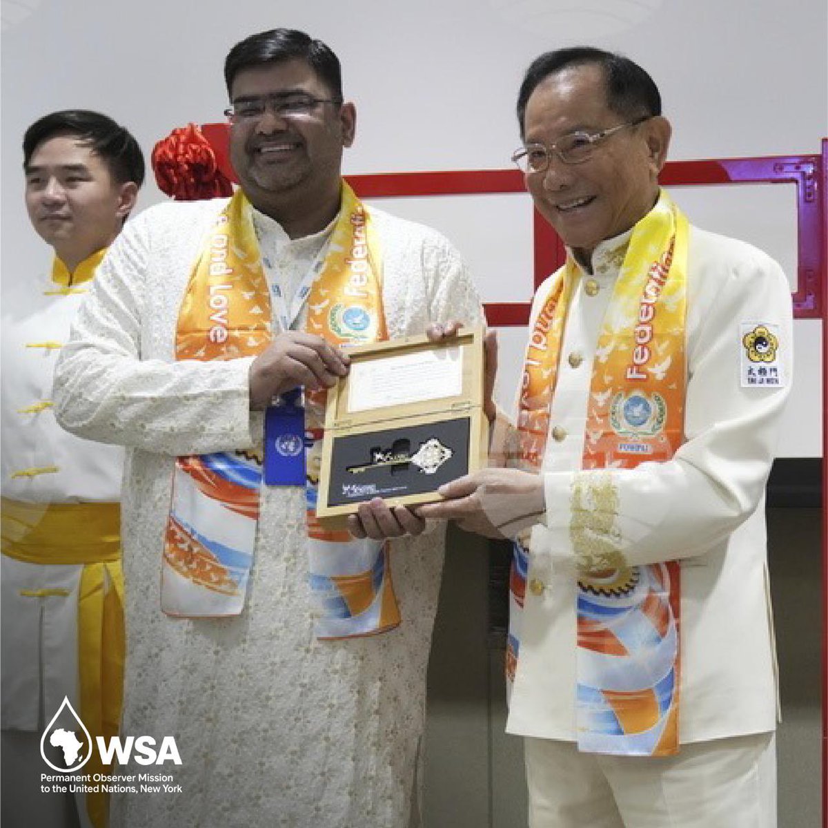 Dr.Nabhit Kapur- FAPH (@nabhit_kapur) on Twitter photo Sharing few glimpses of the summit cohosted by mission of Timor Leste to UN and <a href="/wsa_un/">WSA mission to United Nations</a> .
I was honoured to receive the “KEY of HEART and LOVE” by FOwPAL president during the summit
📌 goshennews.com/news/national_…
📌 news.nate.com/view/20250713n…
📌 ncnewsonline.com/news/national/…
#hope Sharing few glimpses of the summit cohosted by mission of Timor Leste to UN and <a href="/wsa_un/">WSA mission to United Nations</a> .
I was honoured to receive the “KEY of HEART and LOVE” by FOwPAL president during the summit
📌 goshennews.com/news/national_…
📌 news.nate.com/view/20250713n…
📌 ncnewsonline.com/news/national/…
#hope