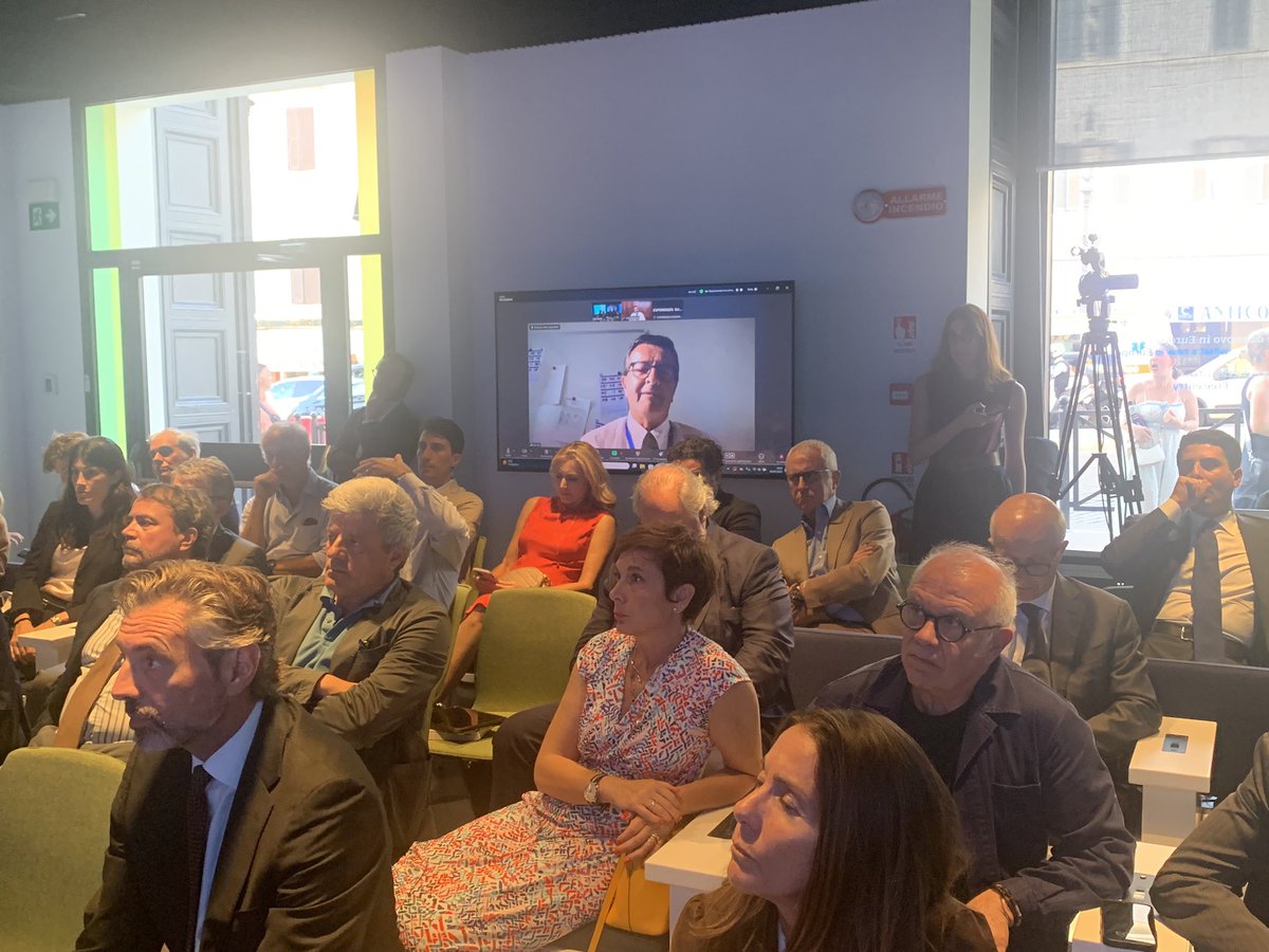 Carlo Corazza (@corazzaep) on Twitter photo Lieto di aver partecipato a #EuropaExperience alla presentazione del libro “Il falso dilemma” di <a href="/SimoneMori9/">Simone Mori</a> e <a href="/AMacchiati/">alfredo macchiati</a> con un bel dibattito su Politica e industria di fronte alla transizione energetica.
Grazie ai deputati 🇪🇺 <a href="/giorgio_gori/">Giorgio Gori</a> e <a href="/NProcaccini/">Nicola Procaccini</a> per i loro interventi Lieto di aver partecipato a #EuropaExperience alla presentazione del libro “Il falso dilemma” di <a href="/SimoneMori9/">Simone Mori</a> e <a href="/AMacchiati/">alfredo macchiati</a> con un bel dibattito su Politica e industria di fronte alla transizione energetica.
Grazie ai deputati 🇪🇺 <a href="/giorgio_gori/">Giorgio Gori</a> e <a href="/NProcaccini/">Nicola Procaccini</a> per i loro interventi