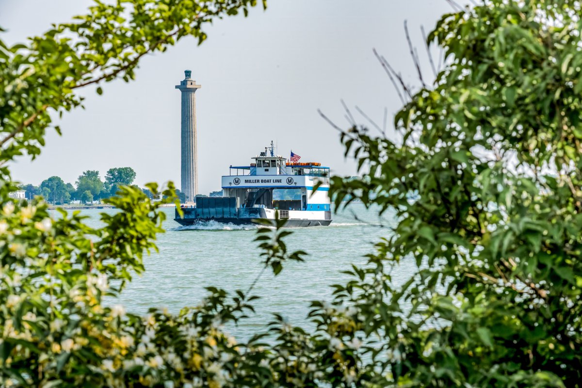 MILLERBOATLINE's tweet image. Tiny but mighty! Put-in-Bay, Ohio is about 1 by 3 miles, so "small" by all standards. Many are surprised we have a @NatlParkService Monument: @PerrysVIPM. #SmallTownTourismChat