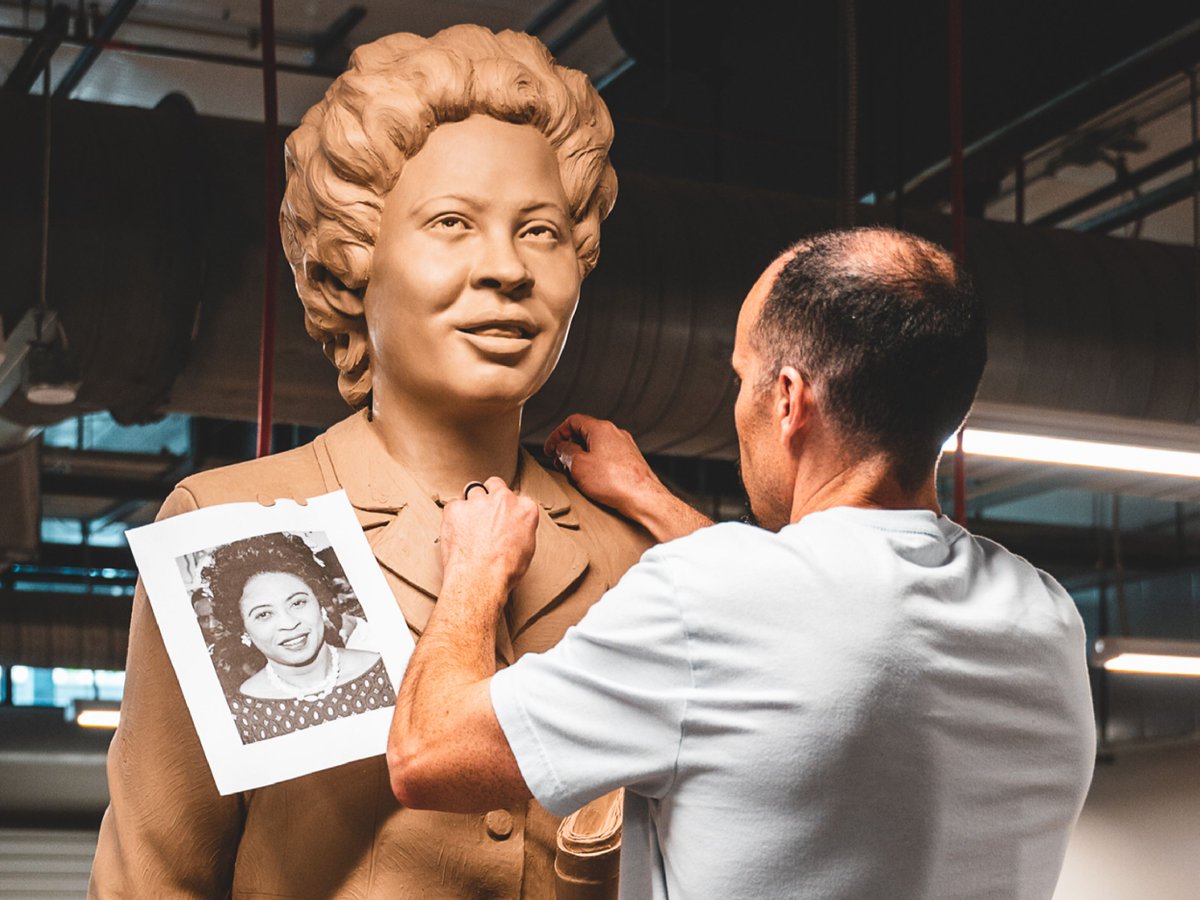 ArkansasPBS's tweet image. Making weekend plans? Save Sunday to visit @themomentary at @crystalbridges for an #UnveiledARPBS screening and panel! The screening starts at 4 p.m. and the “The Prison Concerts: Folsom and San Quentin” exhibition is open 10 a.m.-6 p.m. Get free tickets: themomentary.org/calendar/film-…