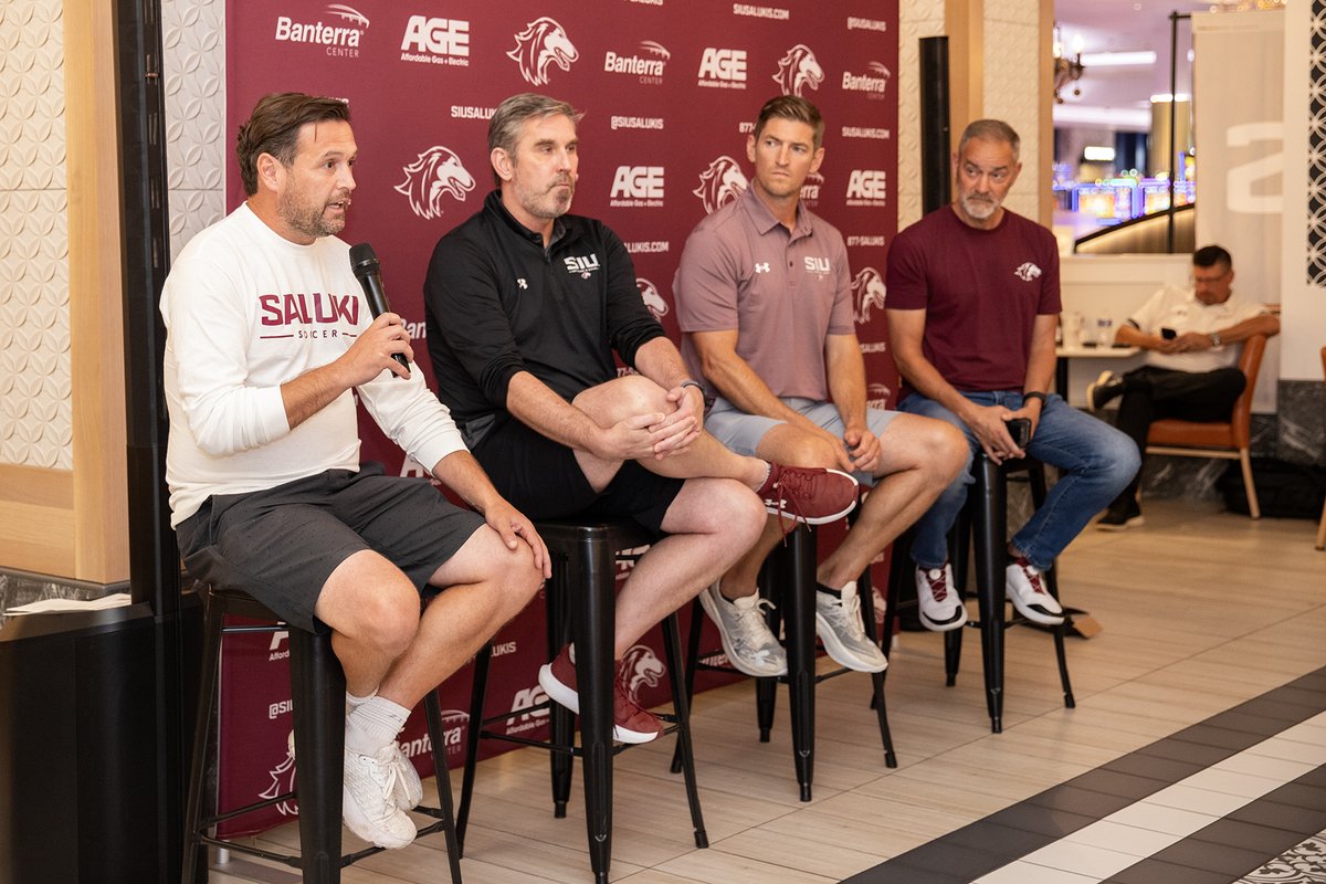 SIUFoundation's tweet image. The Saluki Coaches Unleashed Tour kicked off with 110 fans at Walker’s Bluff! AD Tim Leonard &amp;amp; Saluki coaches shared updates, stories &amp;amp; took questions. Next stops:
July 22 – Marion @ 5 pm
July 28 – Du Quoin @ 5 pm
July 31 – Murphysboro @ 5 pm
August – Metropolis &amp;amp; Pinckneyville