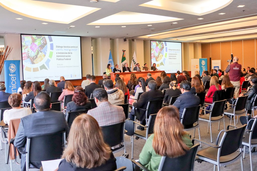 UNFPAMexico's tweet photo. 🔸️ Hoy, bajo el liderazgo del @ONUMX, @UNFPAMexico, @PNUD_Mexico y @UNICEFMexico participamos en un diálogo técnico con instancias del Gobierno de México para definir las prioridades que guiarán nuestro trabajo conjunto en los próximos años.

Te compartimos más información 👇🧵 https://t.co/0iuKOuj7DG