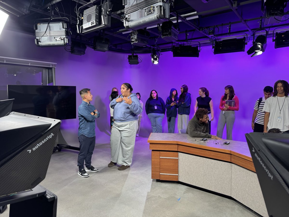 ⁦<a href="/ChenueHer/">Chenue Her</a>⁩ from ⁦<a href="/FOX9/">FOX 9</a>⁩ is ⁦<a href="/ThreeSixtyMN/">ThreeSixty Journalism</a>⁩ to teach h.s. Students how to anchor!