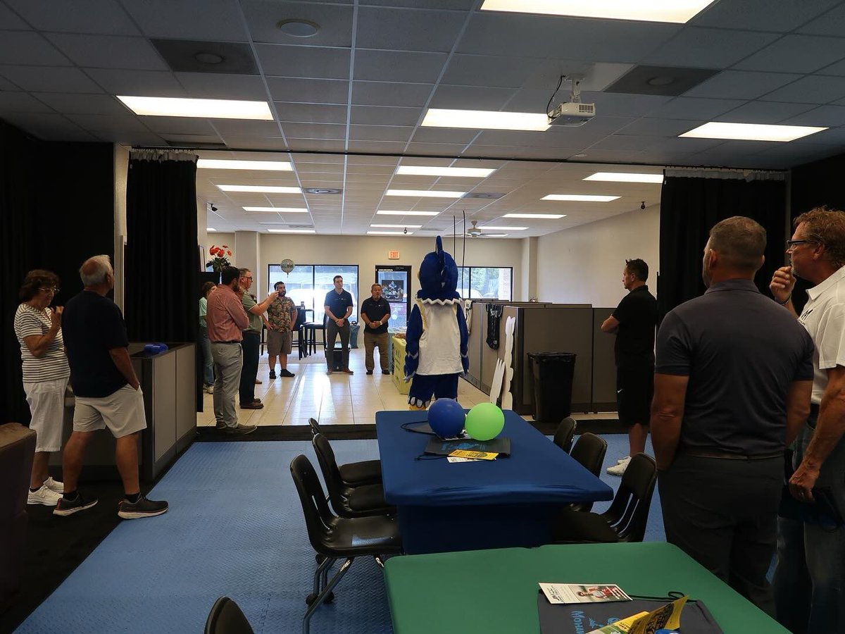 Thank you to everyone who came out to celebrate the ribbon cutting of The Mohawks E-Sports Hall yesterday! This space represents growth, opportunity and community! 💙💚