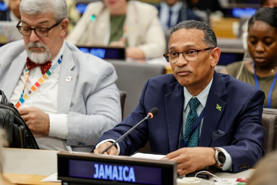 GlobalTaskforce's tweet image. 📍#LRGForum #HLPF2025
💬Brian Wallace, PR of Jamaica to the @UN @UNJamaica
"Progress and sustainability require accountability. #LocalGov can play a ctitical role to create inclusive spaces for dialogue, with the participation of youth, #CSOG
#Listen2Cities #2030Agenda
