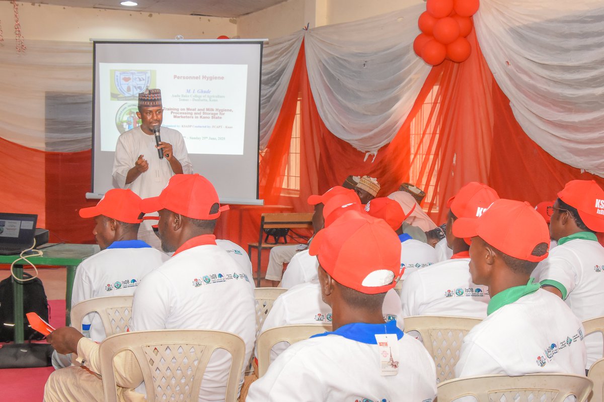 KanoPastoral's tweet image. To ensure compliance with best practices in food safety, KSADP, funded by #IsDB & #LLF, begins training of 500 youths in Kano on meat & milk processing, hygiene & storage. This will help in minimizing contamination & potential foodborne illnesses in Nigeria’s most populous state.