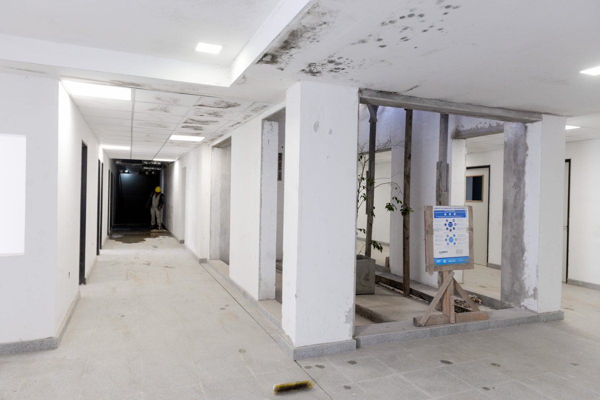 MInfraPBA's tweet image. 🏥 Seguimos con la construcción del pabellón pediátrico del Hospital Iriarte en #Quilmes
El nuevo edificio contará con dos pisos, 26 habitaciones, 46 camas de internación y guardia que permitirán ampliar el acceso público a la salud, mejorando el servicio a miles de bonaerenses.