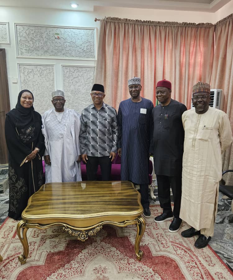 PeterObi's tweet image. Yesterday morning, after a condolence visit to the family of the late Awujale of Ijebuland in Ijebu Ode, Ogun State, I tried to be in Daura, Katsina State to attend the burial of our late President Muhammadu Buhari, but all my efforts proved abortive, due to the logistical…