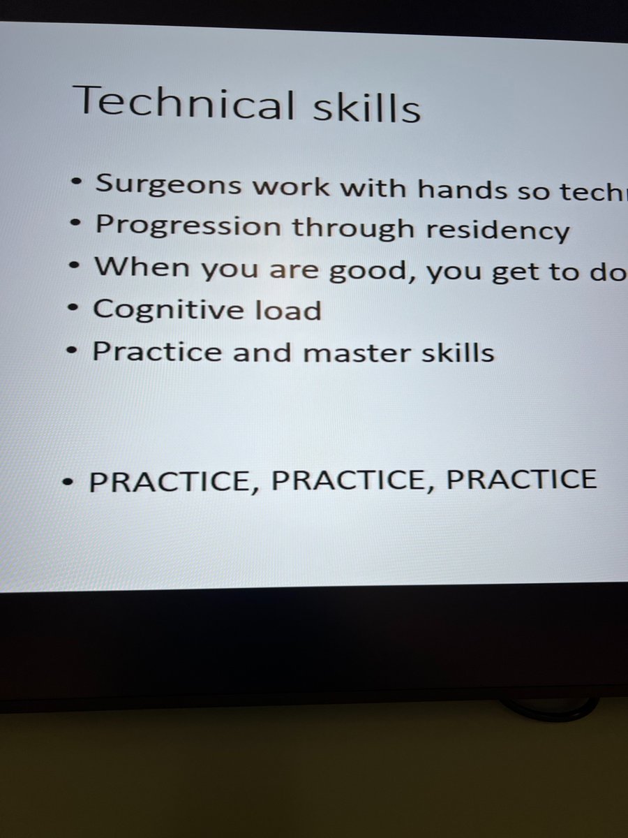 UCSFSkillsLab's tweet image. Knot Tying today: we practice, practice practice!