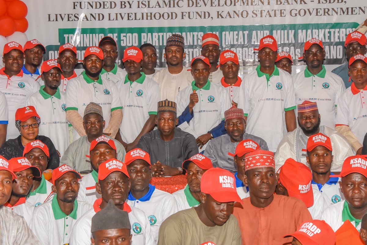 KanoPastoral's tweet image. To ensure compliance with best practices in food safety, KSADP, funded by #IsDB & #LLF, begins training of 500 youths in Kano on meat & milk processing, hygiene & storage. This will help in minimizing contamination & potential foodborne illnesses in Nigeria’s most populous state.