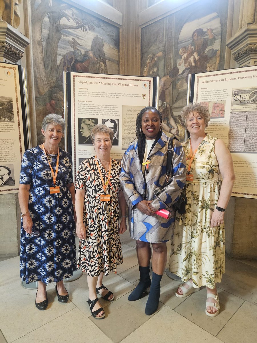 DawnButlerBrent's tweet image. Honoured to stand with @Uma_Kumaran & colleagues in Parliament to pay tribute to @TheMatchgirls and meet relatives.
Their courage in fighting for workers rights laid the foundations for so much of what we value today. @GMB_union @bplantgmb
Their legacy cannot be forgotten. ✊🏾