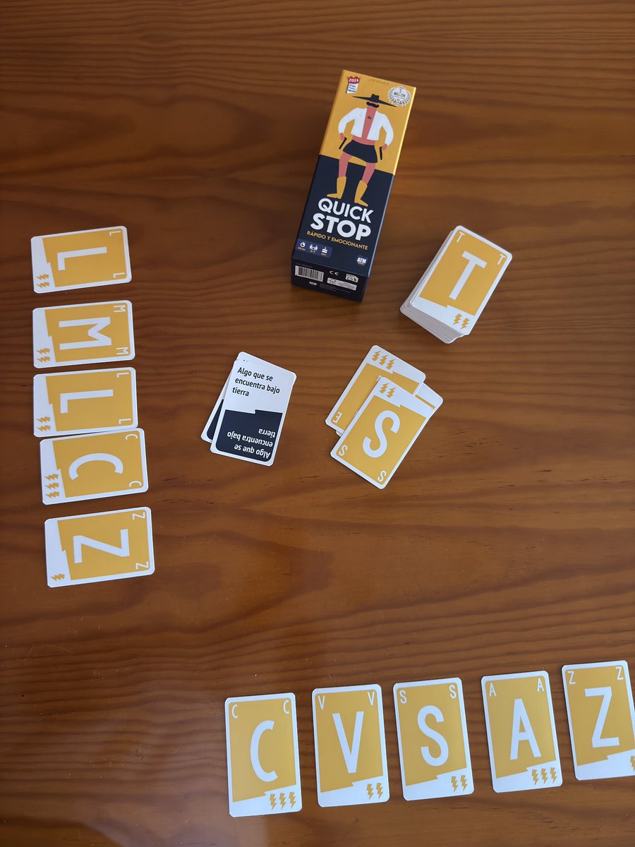 Roberto_esp's tweet image. Pasando una tarde en familia jugando a #quickstop muy divertido!