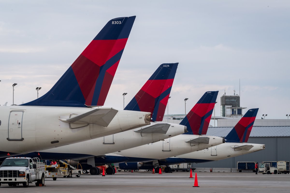 fly2ohare's tweet image. Next Stop: The City of Angels 💫 🌆
Our friends at @Delta just announced a new THREE TIMES DAILY route from Chicago to Los Angeles (LAX) beginning June 7, 2026.
Learn more about the new service here: bit.ly/40Pz0sg