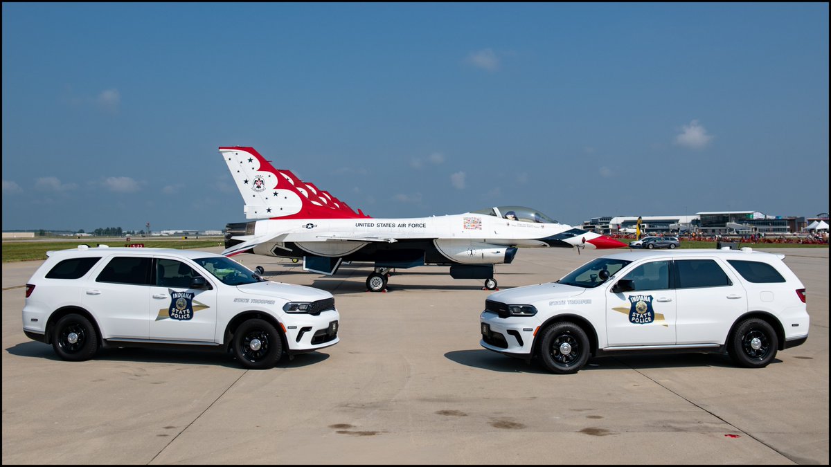 ISPPeru's tweet image. Huge THANK YOU to the @AFThunderbirds &amp;amp; @122fighterwing  for capturing epic shots of our ISP Durangos at the 2025 #fortwayneairshow! 🇺🇸✈️ Proud to support this event &amp;amp; be featured alongside such elite skill &amp;amp; patriotism. Join us → [indianatrooper.com] 
#FortWayneAirShow