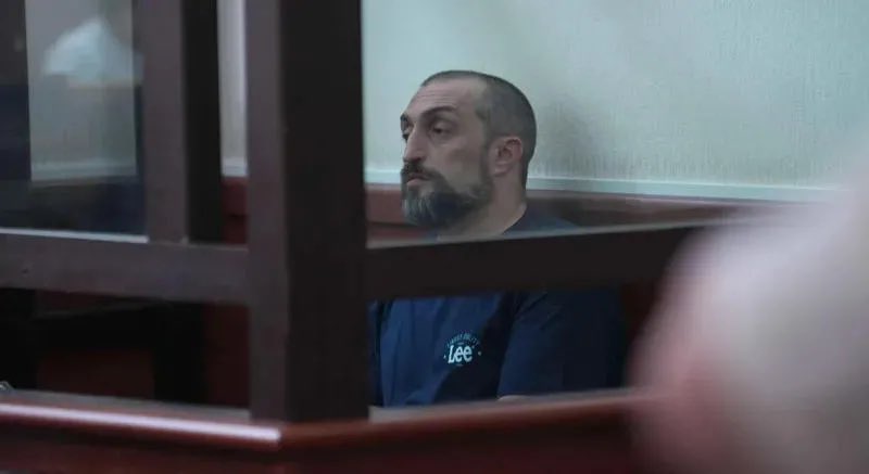 GvantsaSamkh's tweet image. The case of Dr. Giorgi Akhobadze

During today’s noisy court session for prisoner of conscience Giorgi Akhobadze, a key detail emerged: Akhobadze claims officer Giorgi Gureshidze was directly communicating with Levan Maisuradze, the new head of the Patrol Police, during his…